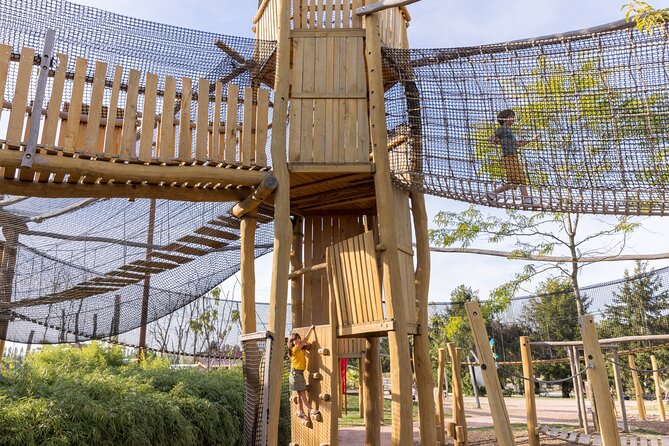 Parrot World Immersive Wildlife Park Entry Ticket next to Paris - How long you should allow