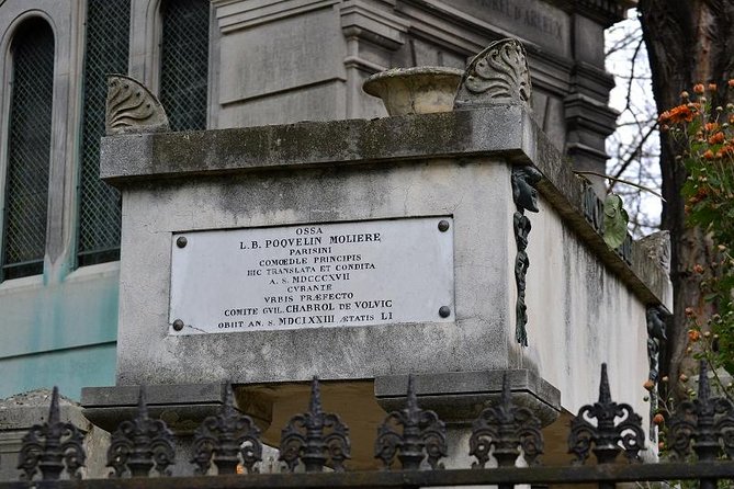Pere Lachaise Cemetery Walking Tour in Paris - Price and overall value