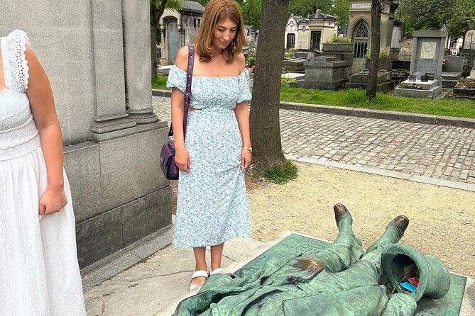 Père Lachaise's Cemetery Celebrities and Ghosts Mystery Tour - Key points to know before booking