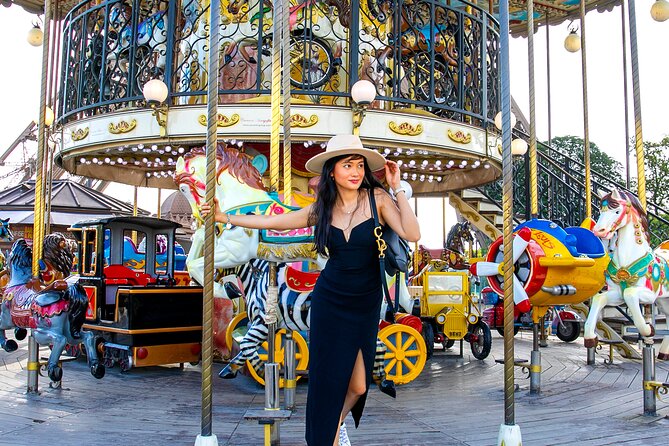 Photo Session Around Eiffel Tower - Is $144.49 good value for your group?