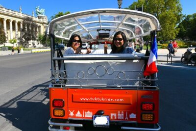 Premium private tour of Paris in an Electric TukTuk (4 hours)