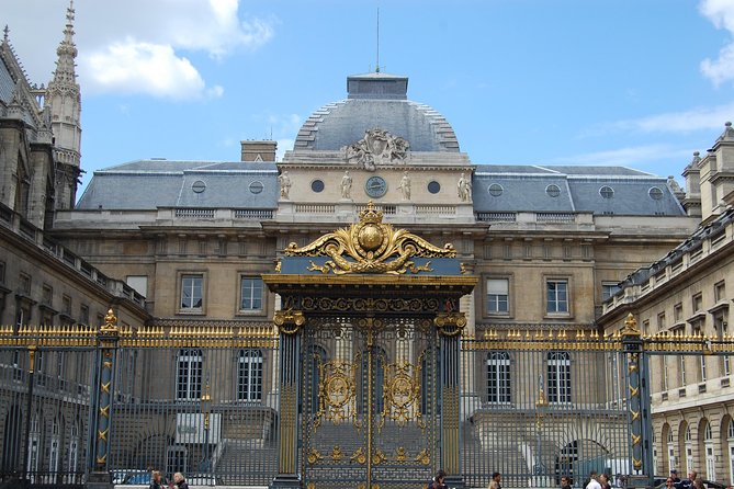 Private 4-hour city tour of Paris with driver and official guide - Opera Garnier and the city’s grand architecture