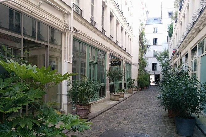 Private Bastille and Aligre market walking tour with the highline - Rue d’Aligre and Rue de la Roquette