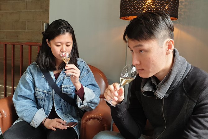 Private Champagne big wineries tour - Veuve Clicquot, 45 minutes of tasting and shopping