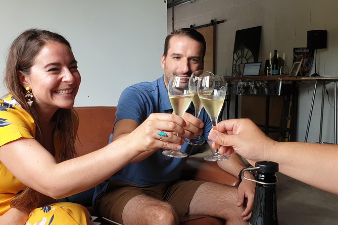 Private Champagne big wineries tour - Pommery, 90 minutes beneath Reims
