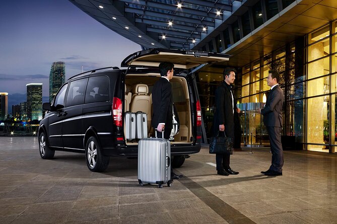 Private Departure Transfer from Paris to CDG or ORLY Airports - Communication before departure is essential