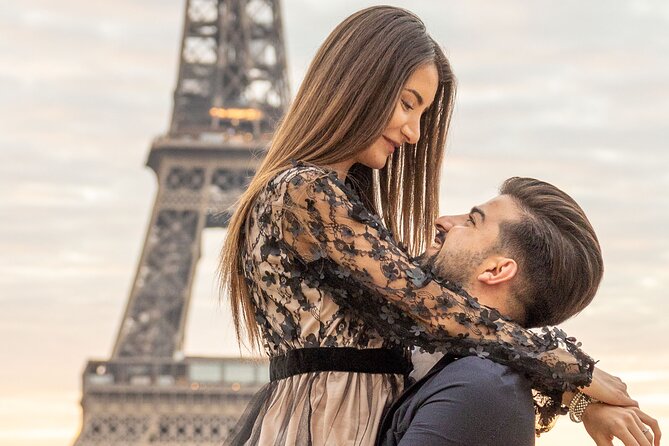 Private Guided Professional Photoshoot by the Eiffel Tower - Is $108.89 per person good value?