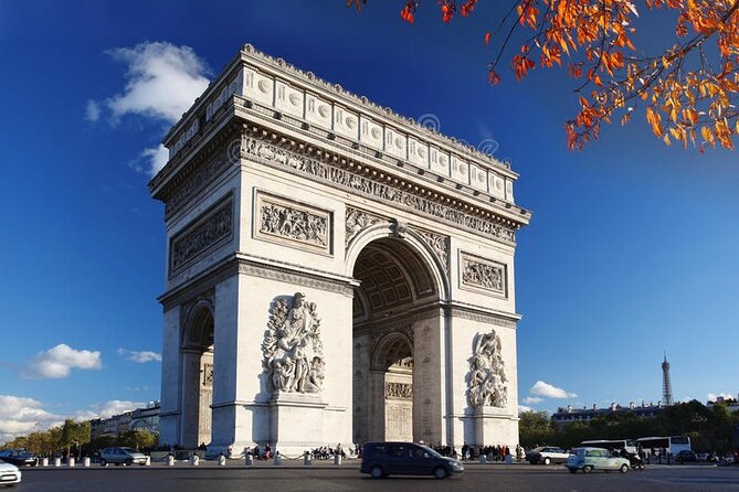 Private Half-Day Guided Tour of Paris - Montmartre and Sacre-Coeur: the best chance to get out and walk