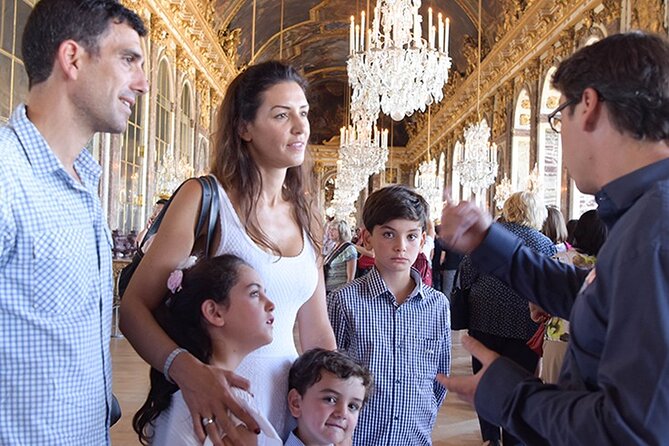 Private Half-Day Trip to Versailles from Paris with Macarons - Macarons and the small French finish