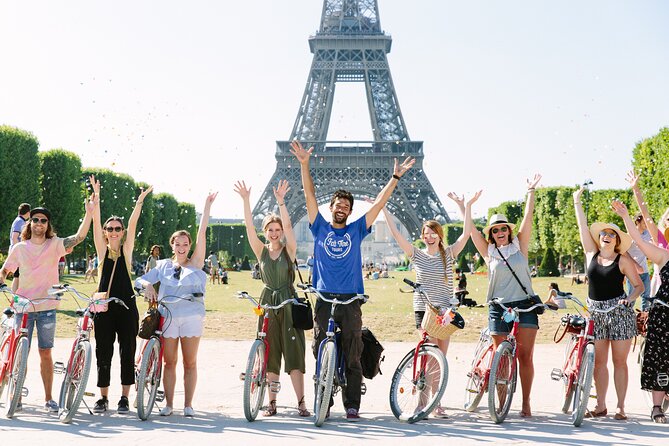 Private Highlights of Paris Bike Tour - Military Paris Around the École Militaire and Invalides