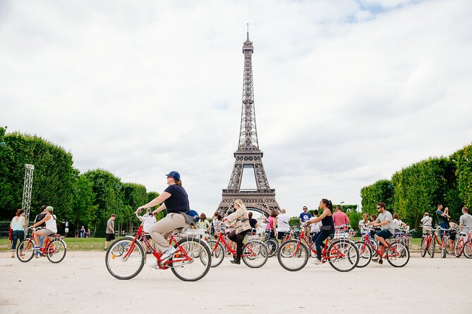 Private Highlights of Paris Bike Tour - Les Invalides and the city’s military story