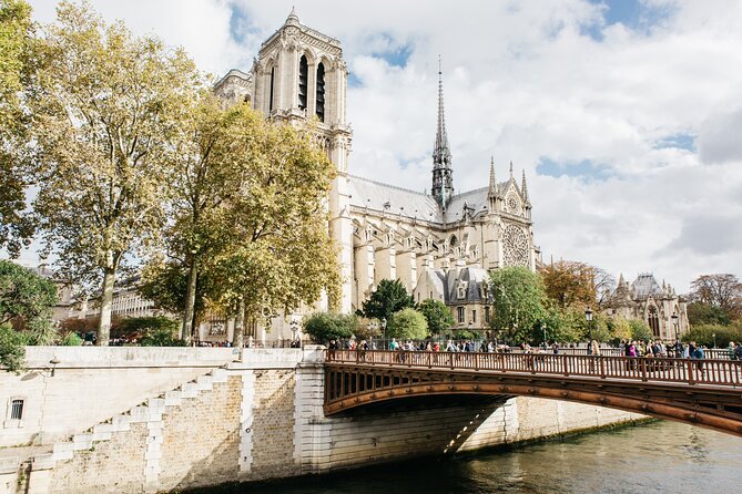 Private Historical Tour of Notre Dame - Rue du Cloitre Notre-Dame and the side view