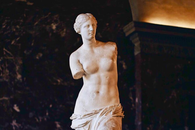 Private Louvre Museum Guided Tour - Timed entry included - The medieval fortress beneath the palace