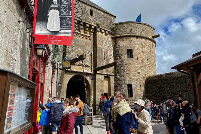 Private Mont Saint-Michel, Normandy D-Day Express trip from Paris - Overlord Museum: a fast introduction to D-Day