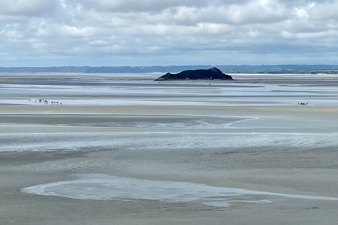 Private Mont Saint-Michel, Normandy D-Day Express trip from Paris - Mont Saint-Michel: three hours on the medieval island