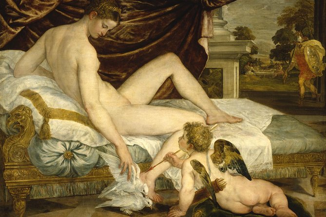 Private night tour at the Louvre - The Louvre’s stories, secrets, and darker legends