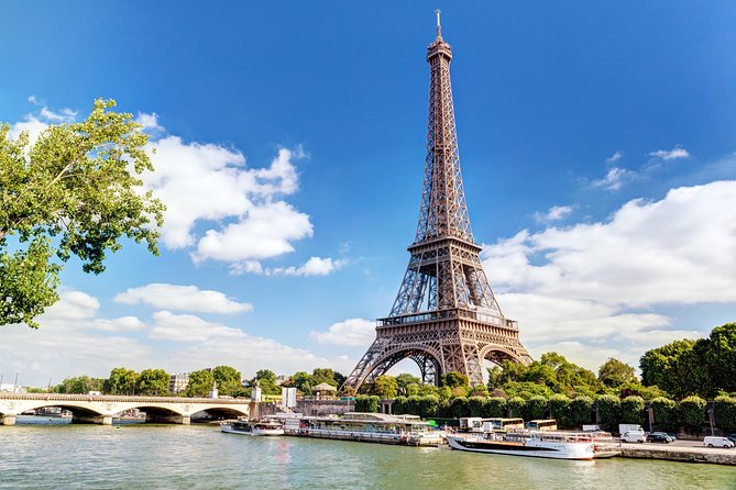 Private One Way Paris Airport (CDG-ORLY) Transfer Sedan From or To Paris - Families, luggage, and special needs