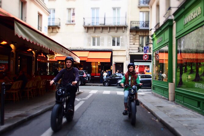 Private Paris electric bike ride with video - Place de la Concorde and the ride back