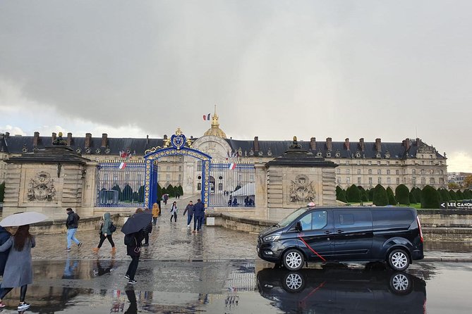 Private Paris Night Lights & Landmarks Tour - Vehicle size, comfort, and traffic