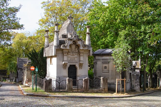 Private Père Lachaise Cemetery Walking Tour - Price and value at $42.85 per person