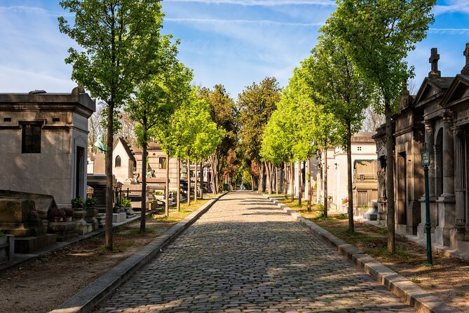 Private Père Lachaise Cemetery Walking Tour - Who will enjoy this walk most