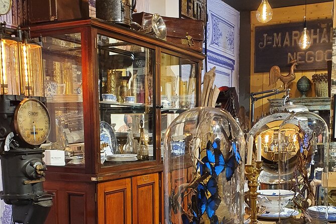 Private shopping tour at the Paris Antique Flea Market - Bring a shopping list, not just a vague wish