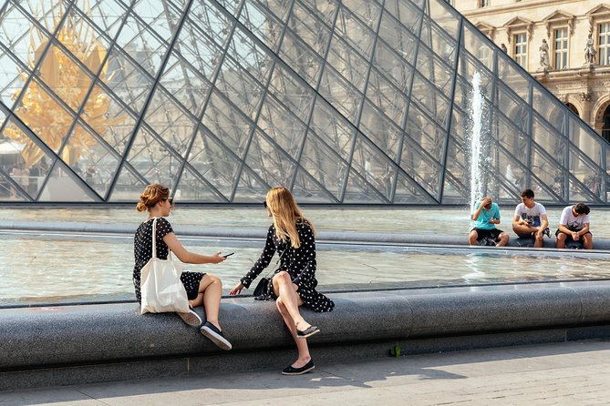 PRIVATE TOUR: Highlights & Hidden Gems of Paris With Locals - Place de la Concorde, Grand Palais, and the great Paris axis