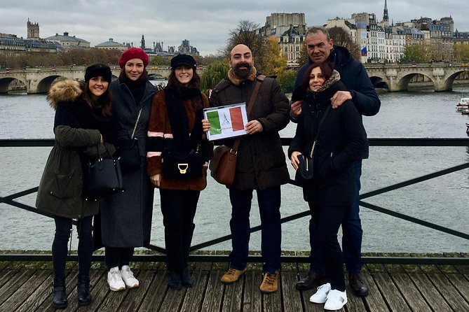 Private Tour in Italian of Paris: Centre, Montmartre, Louvre - Pont des Arts and the Seine views