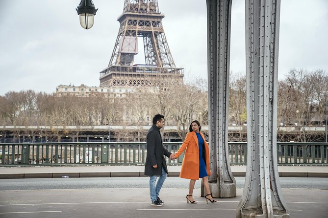 Private Tour: Personal Travel Photographer Tour in Paris - Louvre and Notre-Dame