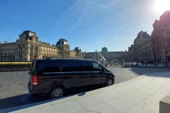 Private Transfer from CDG or ORY Airport to Paris City - A calm handoff after a long flight