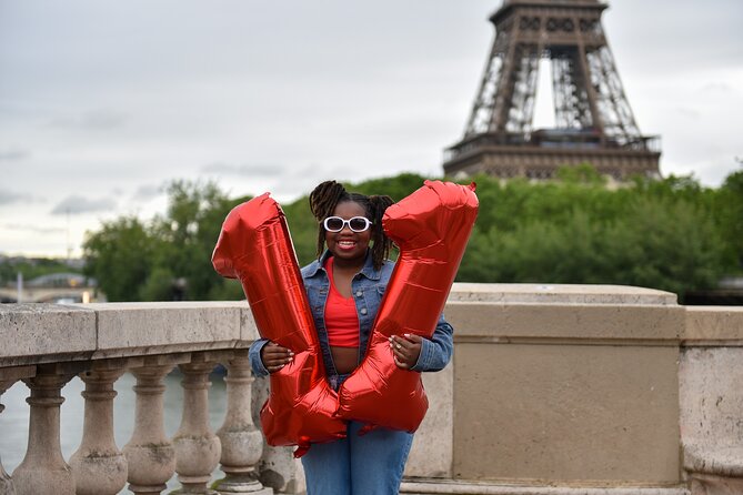 Private Vacation Photos in Paris - Posing help for people who dislike posing