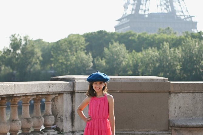 Private Vacation Photos in Paris - Rain planning and the covered bridge option