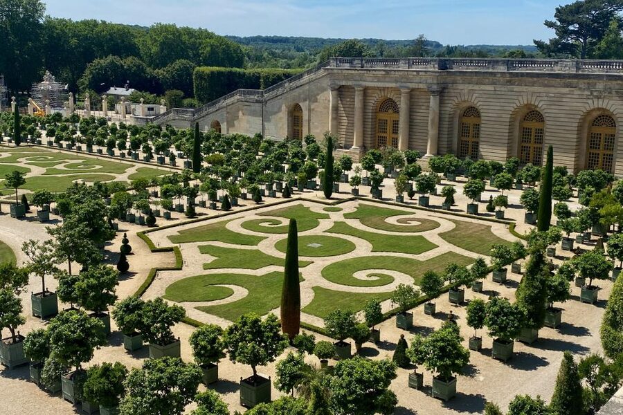 Private Versailles, Gardens, Trianon from Paris by Mercedes - The Grand Palace and its audio guide