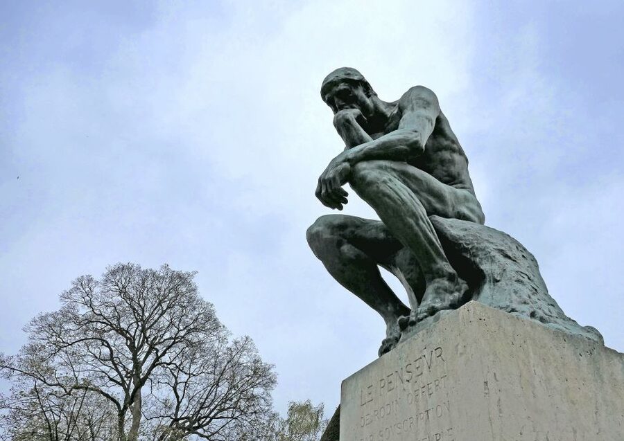 Rodin Museum Guided Tour - Walking through the sculpture garden