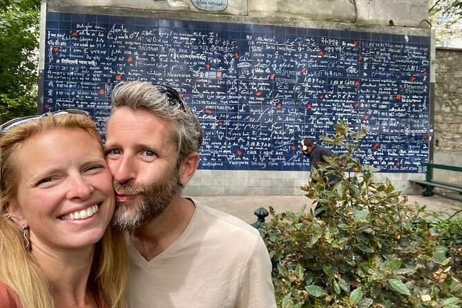 Romantic Montmartre: Paris Lost Lovers Exploration Game and Tour - Hills, stairs, and the changing face of Montmartre