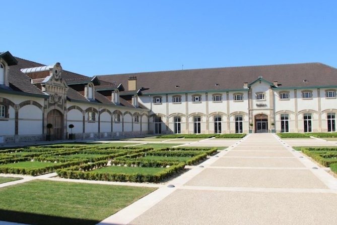 Ruinart champagne special tour - Reims Mountain vineyards and villages