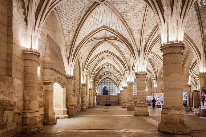 Sainte Chapelle and Conciergerie 1.5-Hour Private Guided Tour - Key Points to Know Before Booking