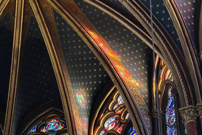 Sainte Chapelle and Conciergerie 1.5-Hour Private Guided Tour - Reading the Gothic Design Instead of Just Looking Up
