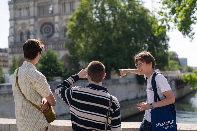 Sainte-Chapelle, Conciergerie & Notre Dame Exterior Guided Tour - Pace, stairs, and practical preparation
