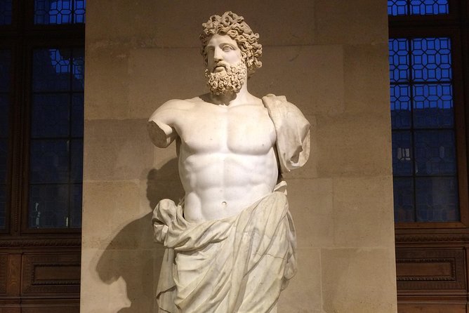 Secrets & Scandals of the Louvre - Limited to 6 Guests - Who will get the most from this Louvre tour