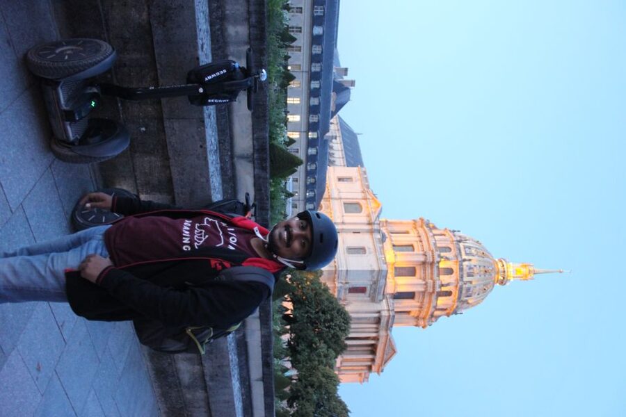 Segway private tour Lights of Paris - Champ de Mars and the Eiffel Tower sparkle