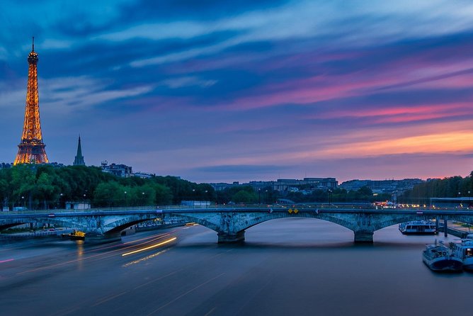 Seine River Cruise & French Crepe Tasting by the Eiffel Tower - Timing, queues, and the risk of a rushed evening
