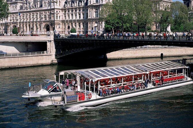 Seine River Cruise with Commentary 1 Hour - Who will enjoy this cruise most?
