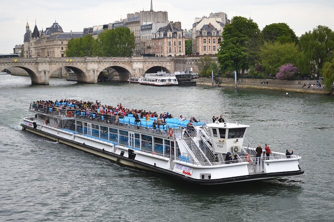 Seine River Cruise with Commentary 1 Hour - Practical details that can prevent problems
