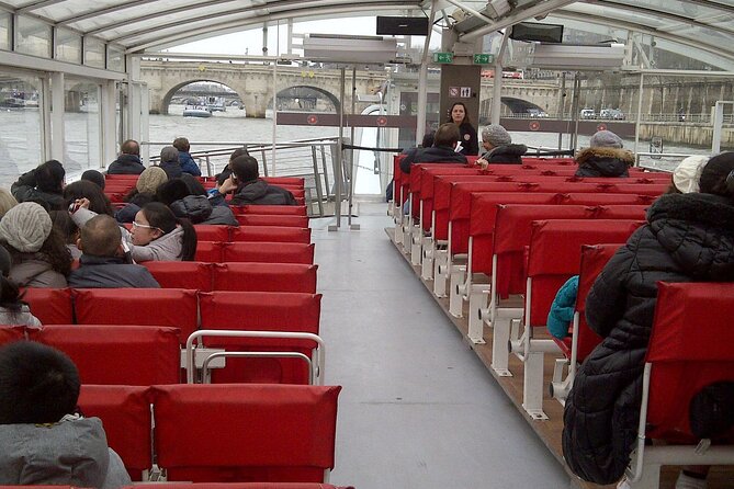 Seine River Cruise with Commentary 1 Hour - Picking the best seat on the boat