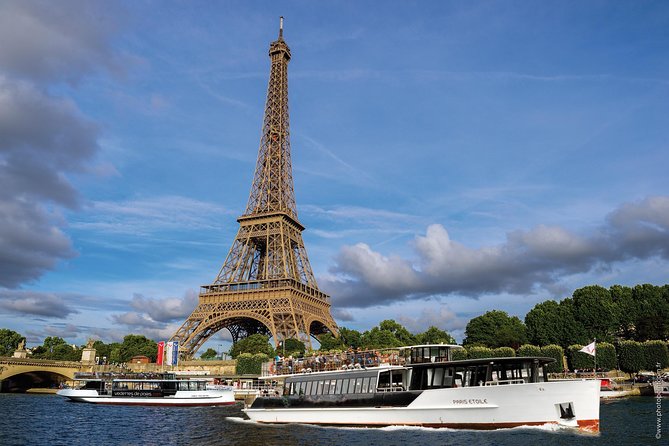 Seine River Guided Cruise by Vedettes de Paris - Choosing the best time for changing Paris views