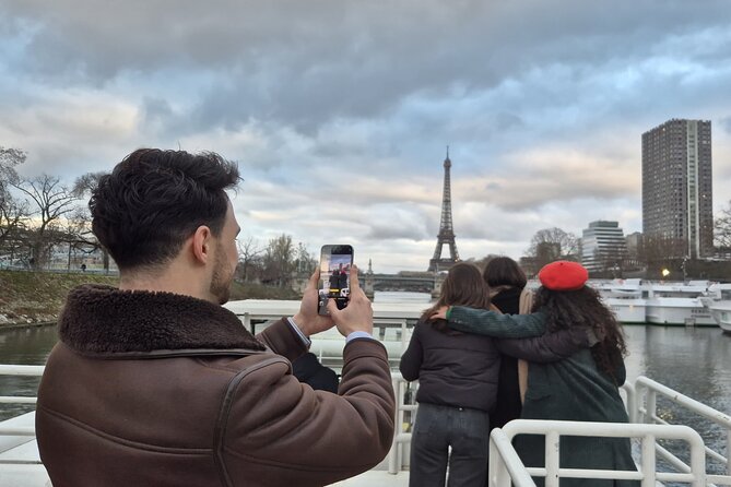Seine River Sightseeing Guided Cruise by Vedettes du Pont Neuf - The Eiffel Tower from the Seine