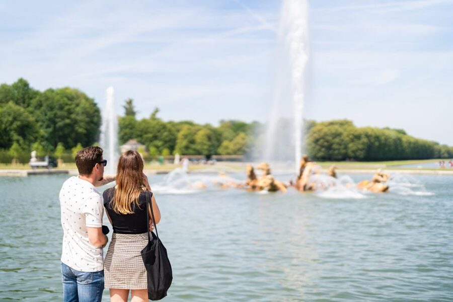 Skip-the-Line Versailles Palace Tour by Train from Paris - Musical Gardens or Fountain Show