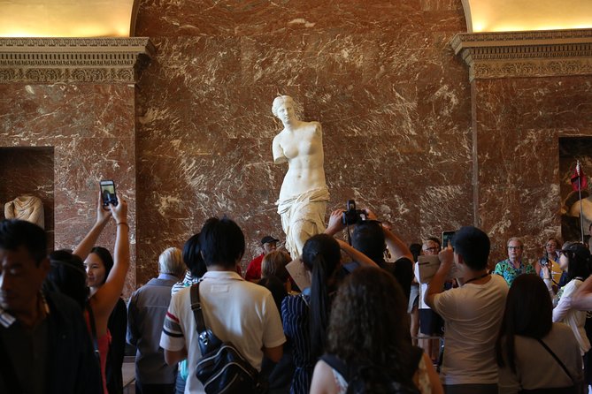 Small-Group Louvre Museum Masterpieces Tour with Access - Michelangelo and the Italian sculpture rooms