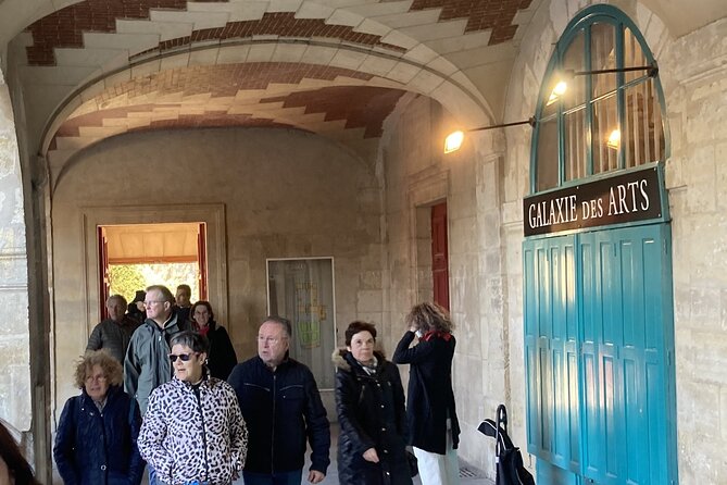 Small Group Marais/Place des Vosges Walking Tour -10 people max - What Sébastien adds to the walk